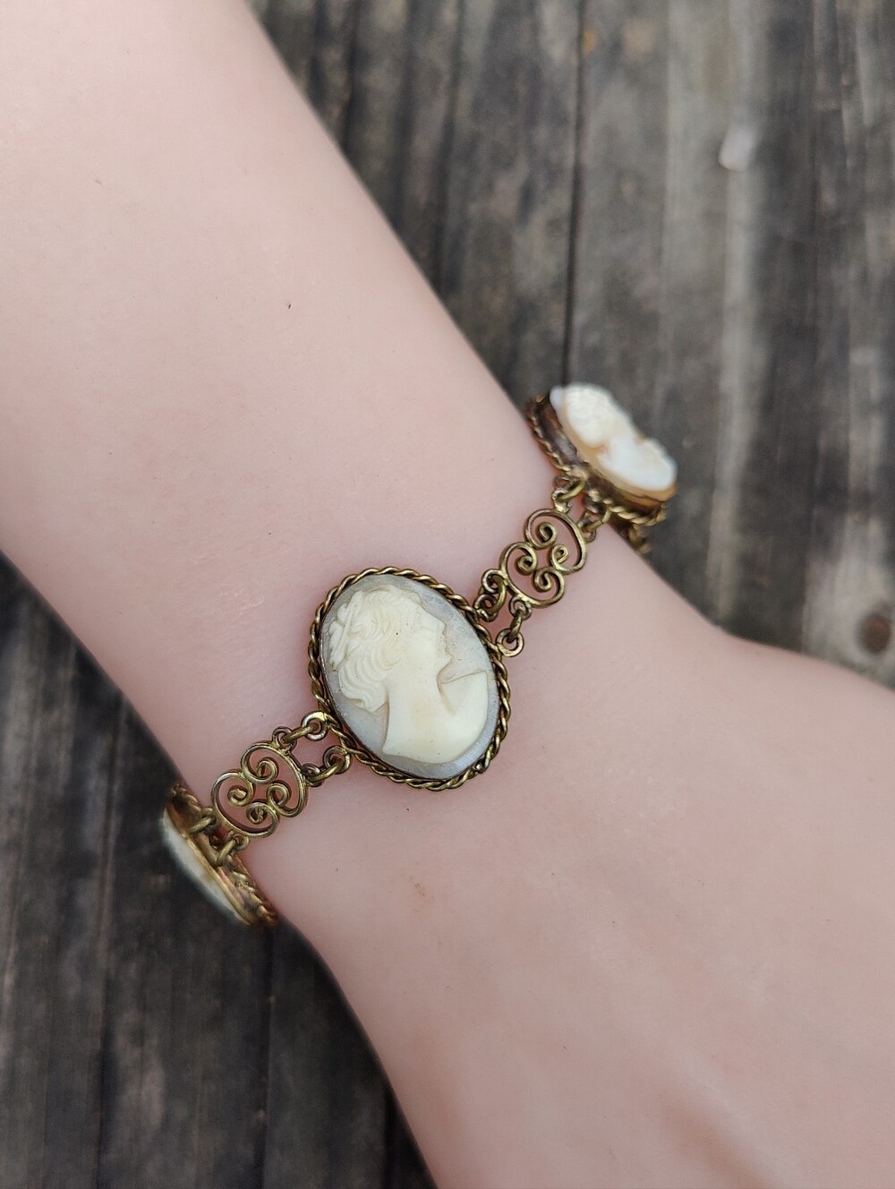 Antique 12K GF Cameo Bracelet - Picture 11 of 12